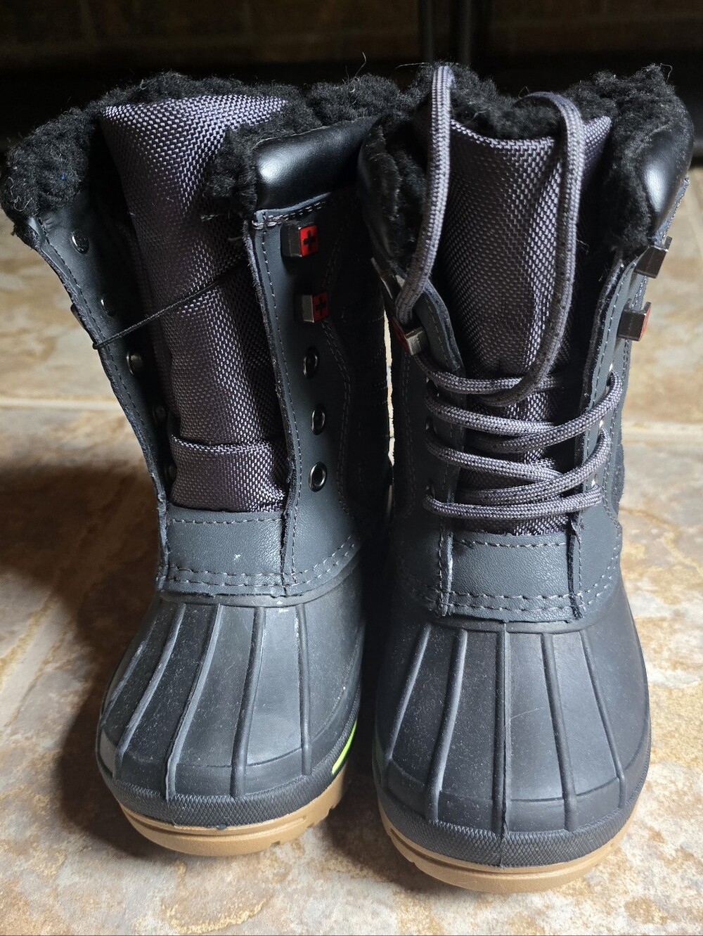 NEW Swiss Tech Kids Winter Boots – Size 8